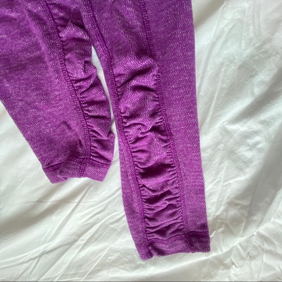 Purple lululemon leggings with pockets - Picture 6 of 6